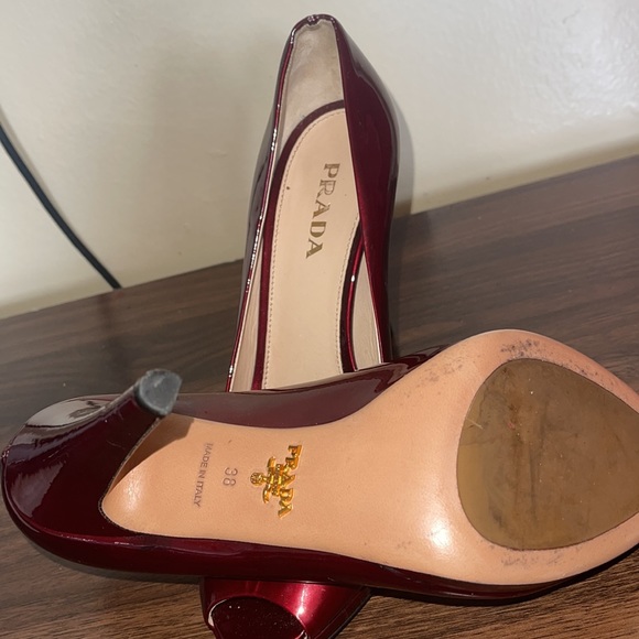 Very good condition, only used it once.
